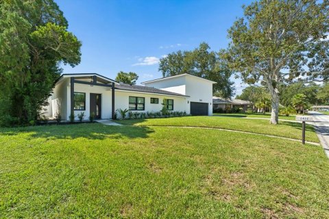 Villa ou maison à vendre à Belleair Bluffs, Floride: 4 chambres, 289.3 m2 № 2414937 - photo 3