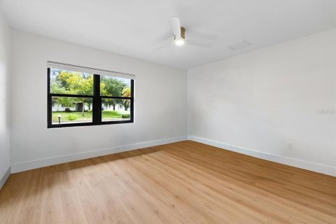 Villa ou maison à vendre à Belleair Bluffs, Floride: 4 chambres, 289.3 m2 № 2414937 - photo 25