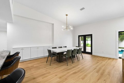 Villa ou maison à vendre à Belleair Bluffs, Floride: 4 chambres, 289.3 m2 № 2414937 - photo 15