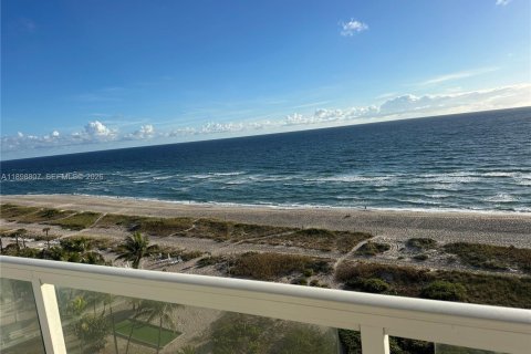 Copropriété à vendre à Pompano Beach, Floride: 3 chambres, 241.45 m2 № 1951138 - photo 17