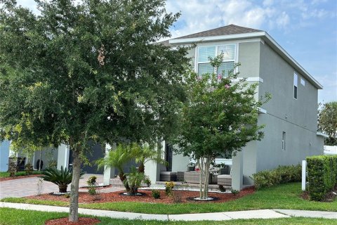 House in Davenport, Florida 5 bedrooms, 296.08 sq.m. № 2104187 - photo 3