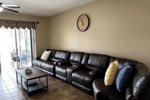 House in Clermont, Florida 3 bedrooms, 195.09 sq.m. № 1903317 - photo 4
