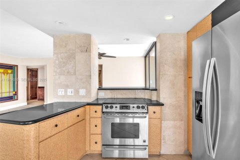 Купить кондоминиум в Майами-Бич, Флорида 2 спальни, 133.78м2, № 1983531 - фото 21