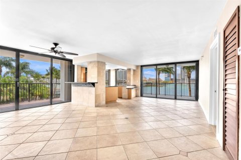 Купить кондоминиум в Майами-Бич, Флорида 2 спальни, 133.78м2, № 1983531 - фото 9