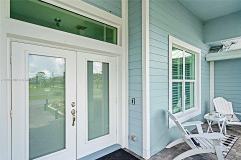 Villa ou maison à vendre à Port St. Lucie, Floride: 4 chambres, 236.25 m2 № 1962779 - photo 4