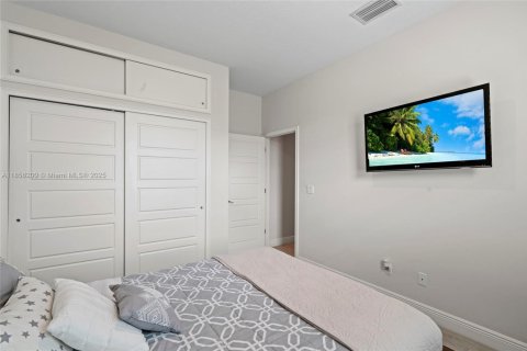 Villa ou maison à vendre à Port St. Lucie, Floride: 4 chambres, 236.25 m2 № 1962779 - photo 28