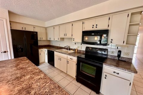 Condominio en venta en Clearwater, Florida, 2 dormitorios, 156.08 m2 № 2117581 - foto 11