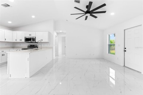 Villa ou maison à vendre à Okeechobee, Floride: 3 chambres, 115.94 m2 № 1519887 - photo 11