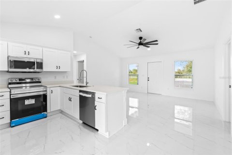 Villa ou maison à vendre à Okeechobee, Floride: 3 chambres, 115.94 m2 № 1519887 - photo 15