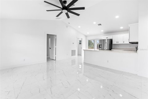 Villa ou maison à vendre à Okeechobee, Floride: 3 chambres, 115.94 m2 № 1519887 - photo 9