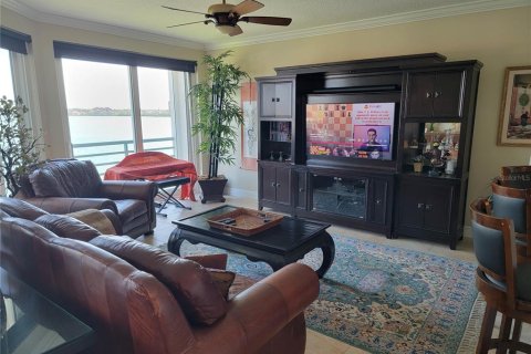 Condominio en alquiler en Saint Pete Beach, Florida, 3 dormitorios, 184.23 m2 № 1650952 - foto 30