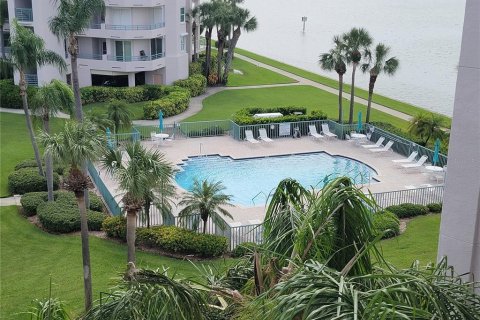 Condominio en alquiler en Saint Pete Beach, Florida, 3 dormitorios, 184.23 m2 № 1650952 - foto 2