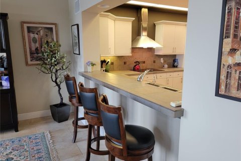 Condominio en alquiler en Saint Pete Beach, Florida, 3 dormitorios, 184.23 m2 № 1650952 - foto 21