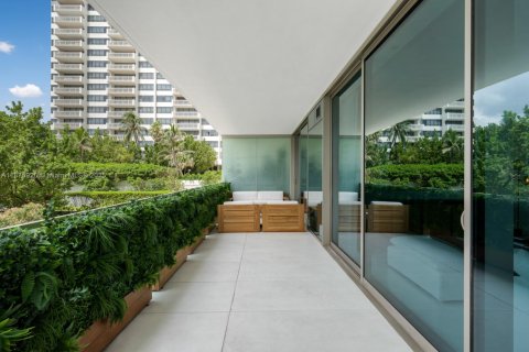 Condominio en venta en Bal Harbour, Florida, 2 dormitorios, 162.76 m2 № 2034184 - foto 25