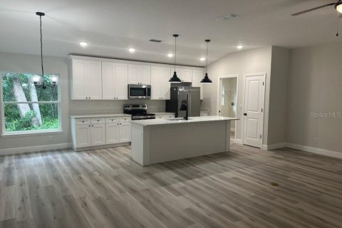 House in DeLand, Florida 4 bedrooms, 154.4 sq.m. № 1847475 - photo 6