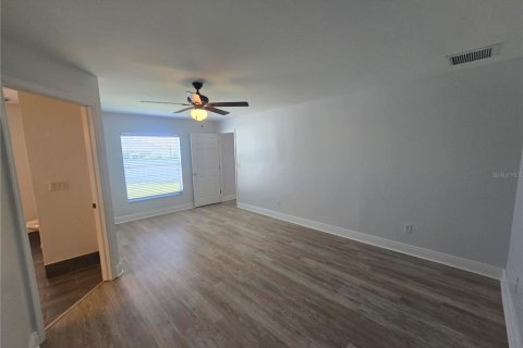 Villa ou maison à vendre à Cape Coral, Floride: 3 chambres, 185.15 m2 № 2429117 - photo 7