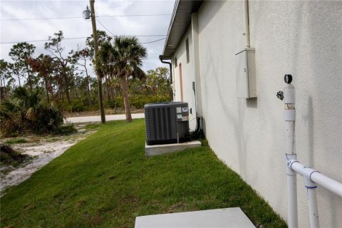 Casa en venta en Port Charlotte, Florida, 3 dormitorios, 139.35 m2 № 1126021 - foto 26