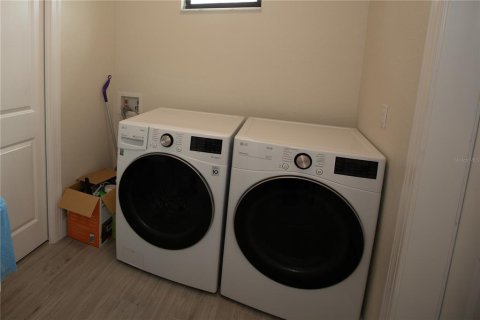 Casa en venta en Port Charlotte, Florida, 3 dormitorios, 139.35 m2 № 1126021 - foto 21