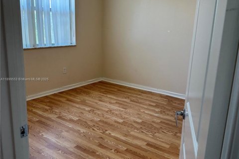 Copropriété à vendre à Coral Springs, Floride: 2 chambres, 104.05 m2 № 2077486 - photo 9