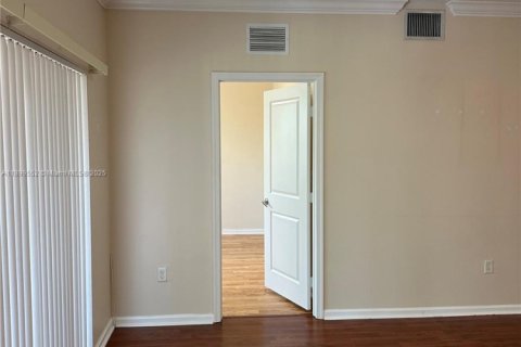 Copropriété à vendre à Coral Springs, Floride: 2 chambres, 104.05 m2 № 2077486 - photo 7