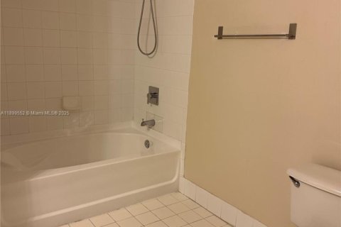 Copropriété à vendre à Coral Springs, Floride: 2 chambres, 104.05 m2 № 2077486 - photo 17