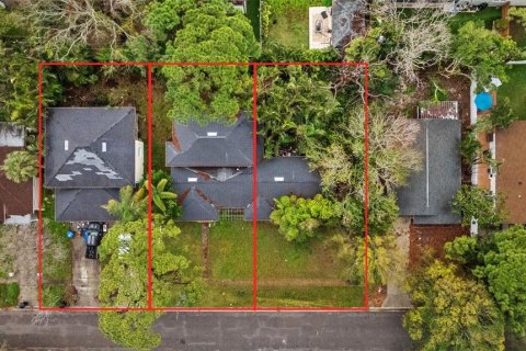 Casa en venta en Saint Petersburg, Florida, 6 dormitorios, 343.46 m2 № 1524016 - foto 1
