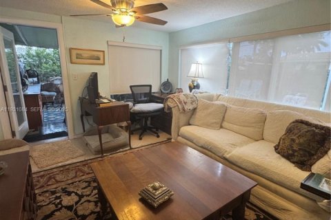 Снять в аренду виллу или дом в Дирфилд-Бич, Флорида 2 спальни, 116.41м2, № 1989778 - фото 9