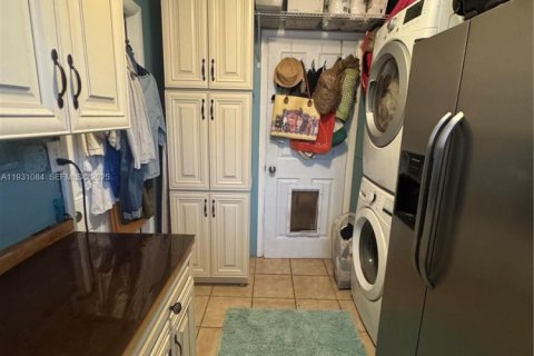 Снять в аренду виллу или дом в Дирфилд-Бич, Флорида 2 спальни, 116.41м2, № 1989778 - фото 6