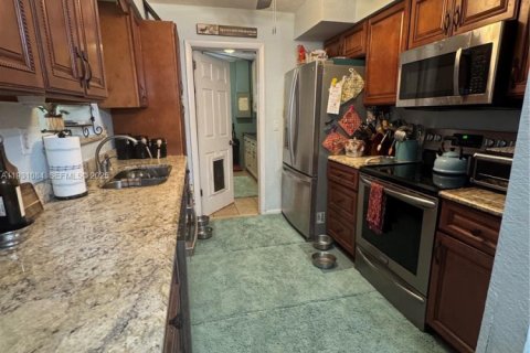 Снять в аренду виллу или дом в Дирфилд-Бич, Флорида 2 спальни, 116.41м2, № 1989778 - фото 4