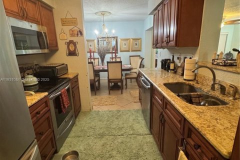 Снять в аренду виллу или дом в Дирфилд-Бич, Флорида 2 спальни, 116.41м2, № 1989778 - фото 5