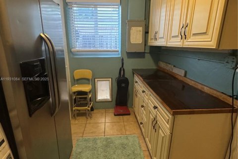 Снять в аренду виллу или дом в Дирфилд-Бич, Флорида 2 спальни, 116.41м2, № 1989778 - фото 7