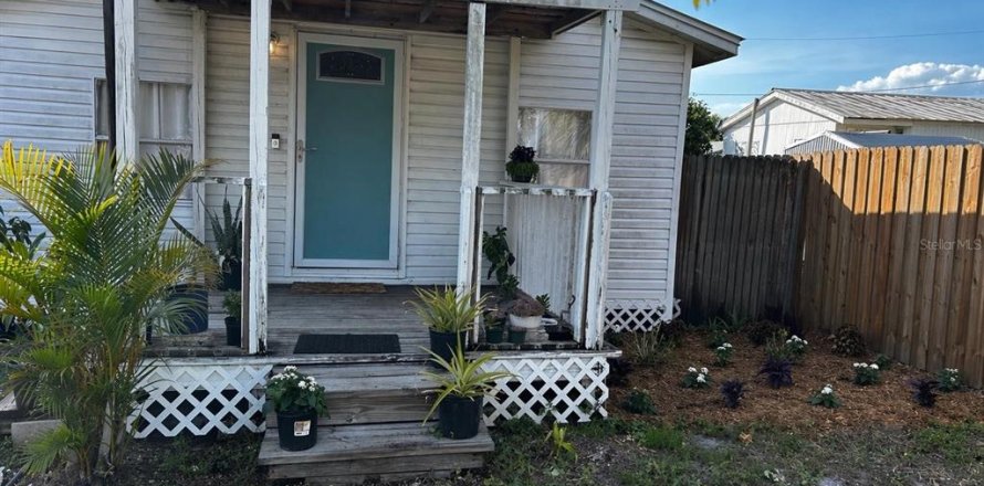 Villa ou maison à Ruskin, Floride 3 chambres, 92.9 m2 № 2095904