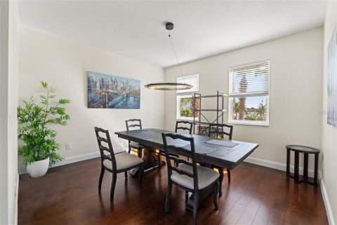 Casa en venta en Port Richey, Florida, 4 dormitorios, 309.92 m2 № 2109125 - foto 19