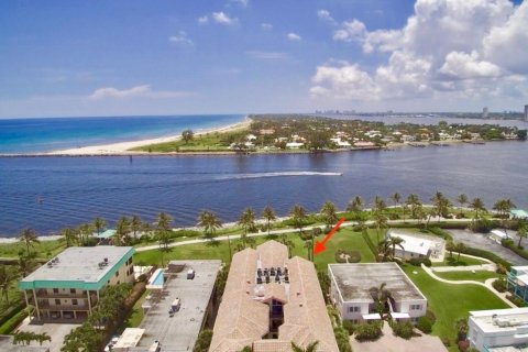 Condominio en venta en Palm Beach Shores, Florida, 3 dormitorios, 158.12 m2 № 2260150 - foto 2