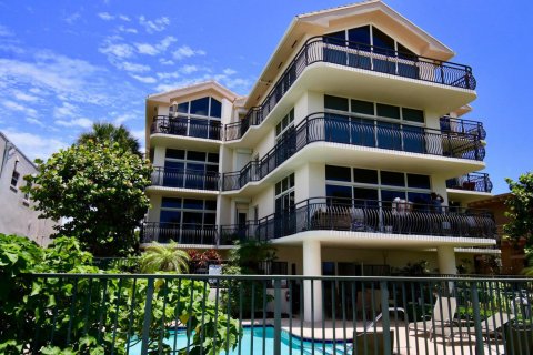Condominio en venta en Palm Beach Shores, Florida, 3 dormitorios, 158.12 m2 № 2260150 - foto 16