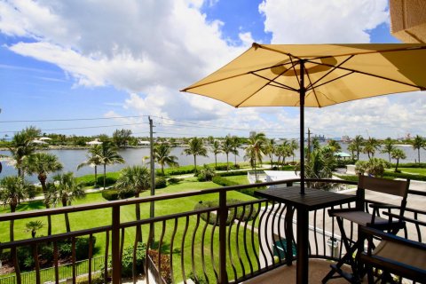 Condominio en venta en Palm Beach Shores, Florida, 3 dormitorios, 158.12 m2 № 2260150 - foto 10