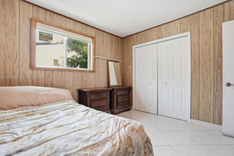 Villa ou maison à vendre à Hollywood, Floride: 4 chambres, 179.3 m2 № 2046261 - photo 10