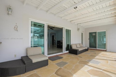 Villa ou maison à vendre à Hollywood, Floride: 4 chambres, 179.3 m2 № 2046261 - photo 8