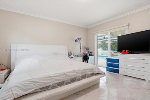Villa ou maison à vendre à Hollywood, Floride: 4 chambres, 179.3 m2 № 2046261 - photo 12