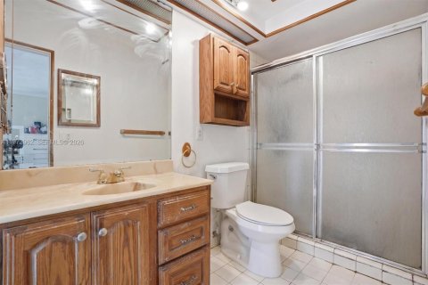 Villa ou maison à vendre à Hollywood, Floride: 4 chambres, 179.3 m2 № 2046261 - photo 13