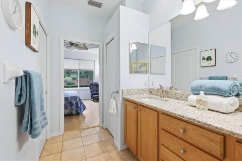 House in North Port, Florida 2 bedrooms, 128.67 sq.m. № 2219242 - photo 25