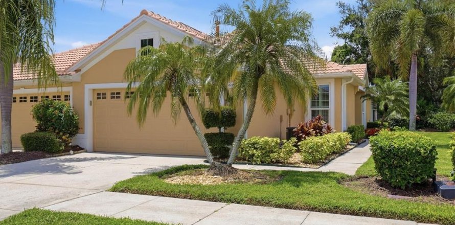 House in North Port, Florida 2 bedrooms, 128.67 sq.m. № 2219242