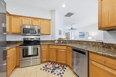 House in North Port, Florida 2 bedrooms, 128.67 sq.m. № 2219242 - photo 15