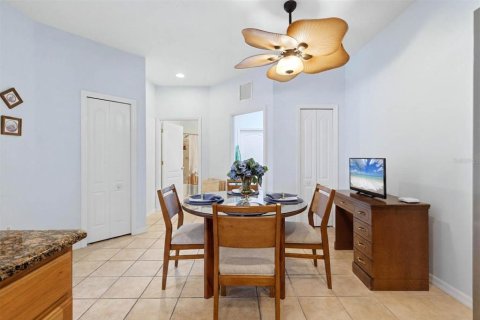 House in North Port, Florida 2 bedrooms, 128.67 sq.m. № 2219242 - photo 17