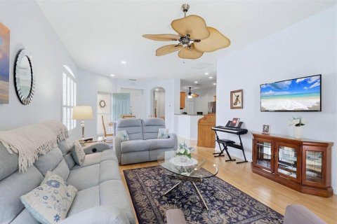 House in North Port, Florida 2 bedrooms, 128.67 sq.m. № 2219242 - photo 10