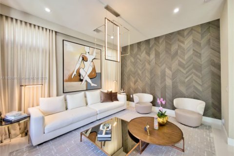 Casa en venta en Doral, Florida, 4 dormitorios, 371.24 m2 № 1981978 - foto 3