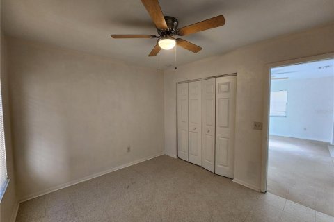 Apartamento en alquiler en Gainesville, Florida, 3 dormitorios, 88.44 m2 № 1915356 - foto 4
