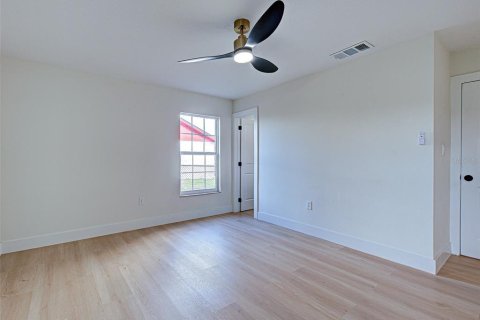 House in Port Charlotte, Florida 3 bedrooms, 124.77 sq.m. № 1852616 - photo 22
