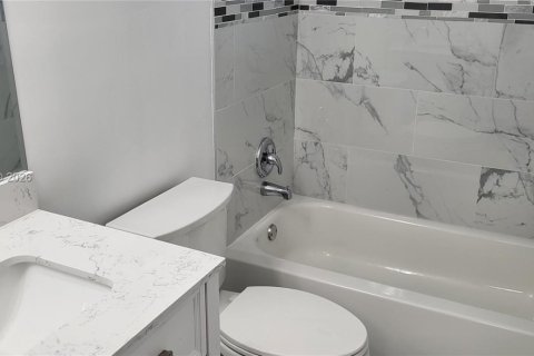 Villa ou maison à louer à Pompano Beach, Floride: 2 chambres, 90.12 m2 № 2070715 - photo 7