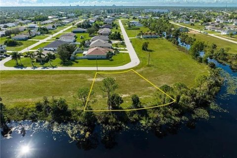 Terrain à vendre à Cape Coral, Floride № 2233234 - photo 3